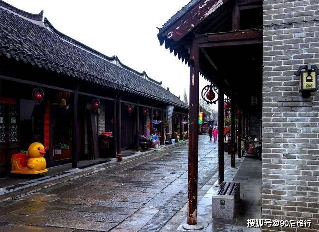 帕金森走路有那些特征？